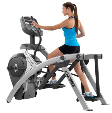 Cybex 525AT Arc Trainer