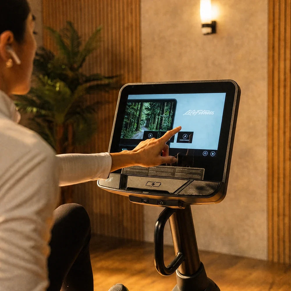 Life Fitness Atmos Recumbent Bike